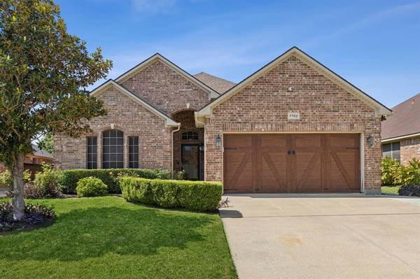 7702 Fallen Antler Place, Arlington, TX 76002