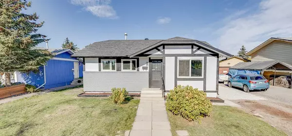 7 Doverglen CRES SE, Calgary, AB T2B 2S2