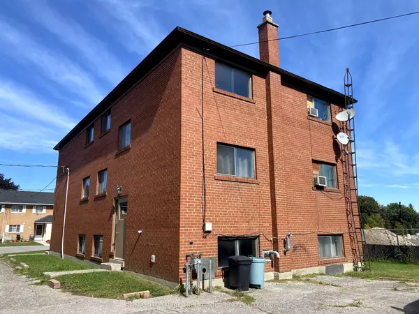 Whitby, ON L1N 2N9,131 Cedar ST