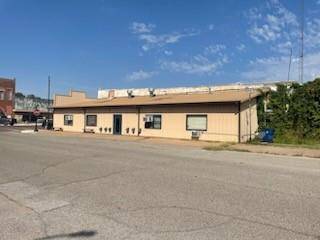 325 S Main Street, Lindsay, OK 73052