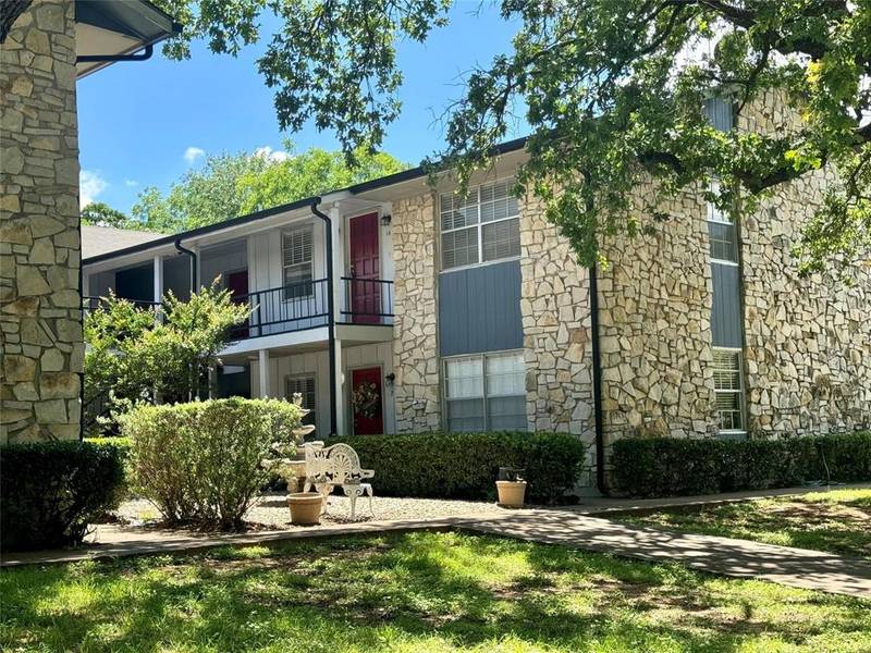 218 E Bridge Street #12, Granbury, TX 76048