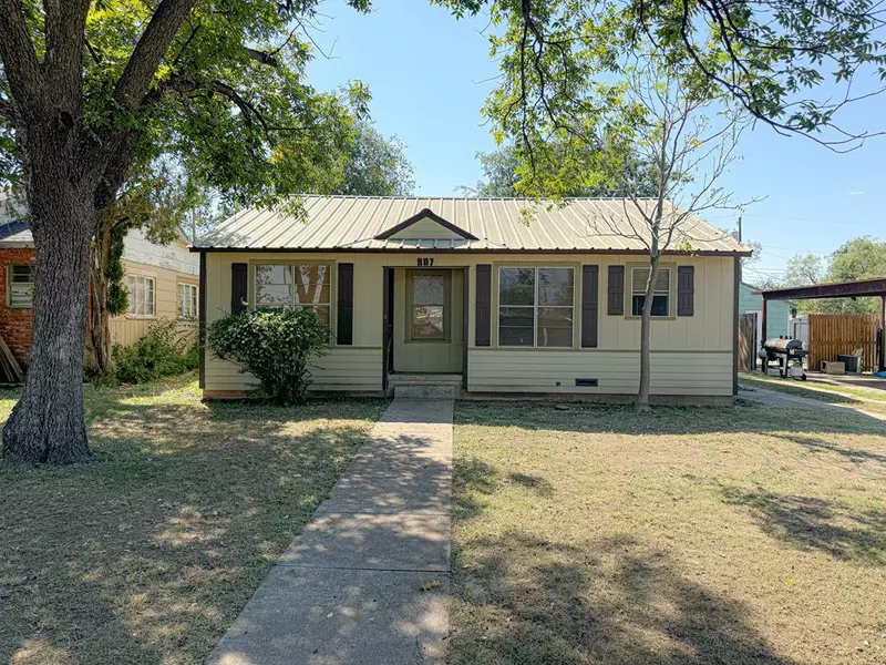 807 N Monroe St, San Angelo, TX 76901