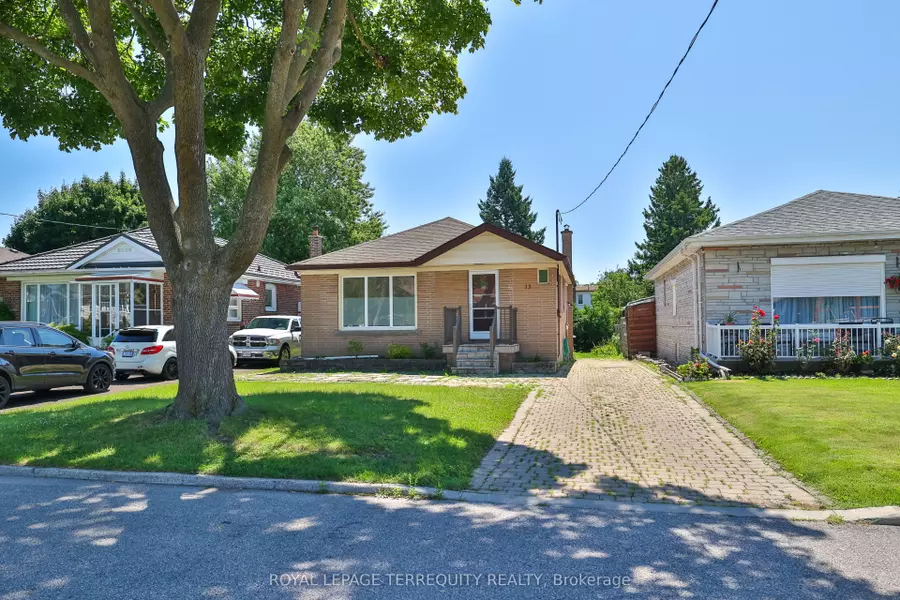 13 Bardwell CRES, Toronto E04, ON M1R 1E1