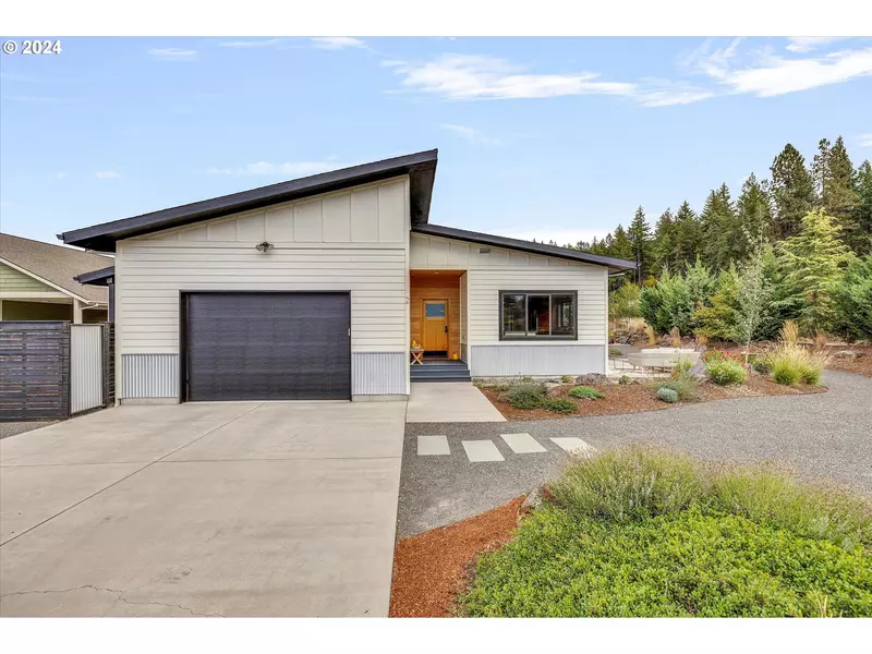 2 Longbow CT, White Salmon, WA 98672