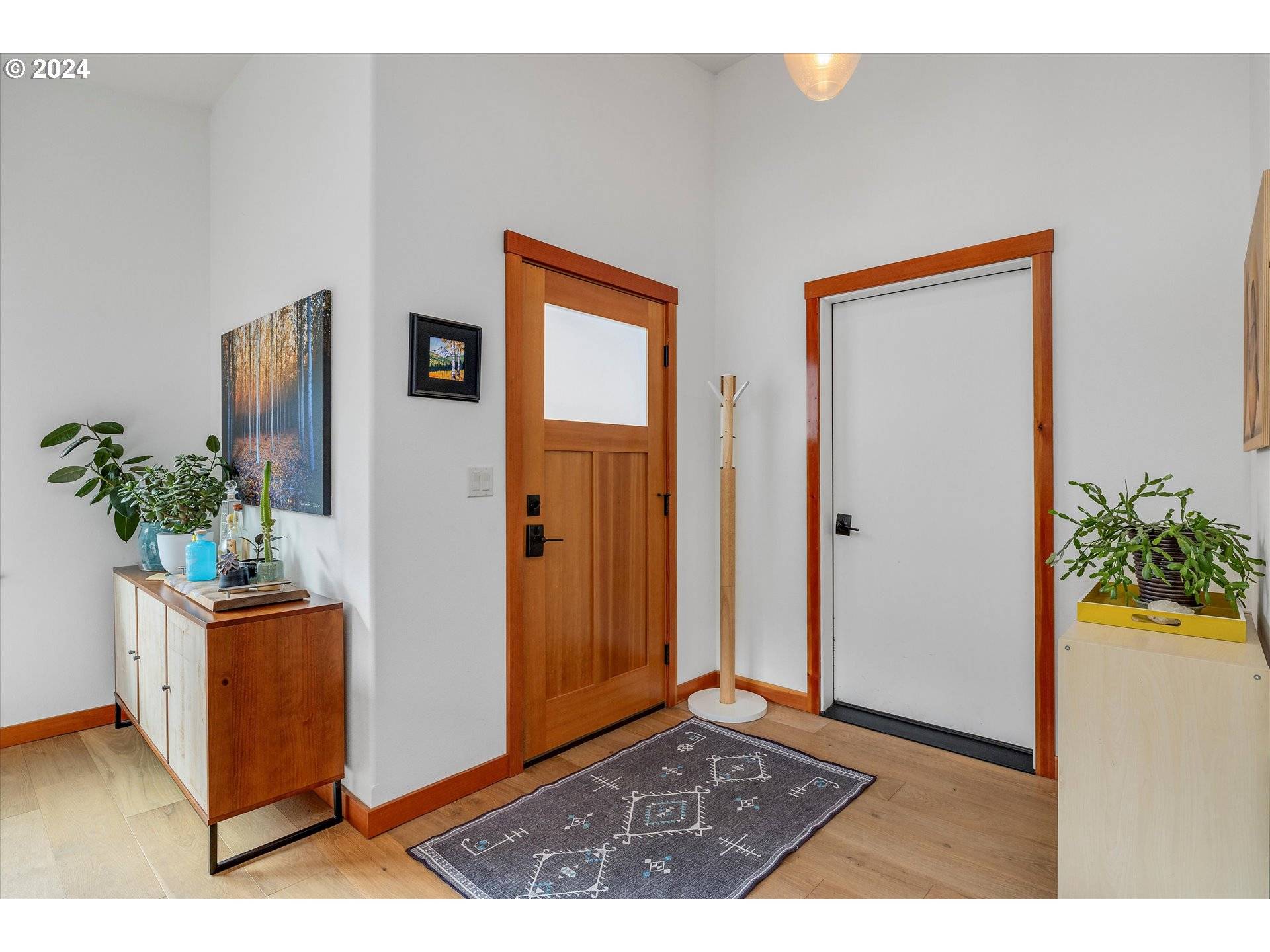 White Salmon, WA 98672,2 Longbow CT
