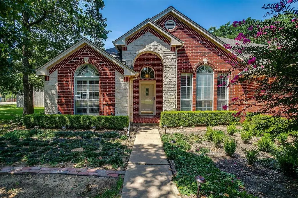 Burleson, TX 76028,3912 Creekside Court