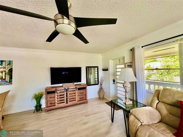 17 Markham A, Deerfield Beach, FL 33442