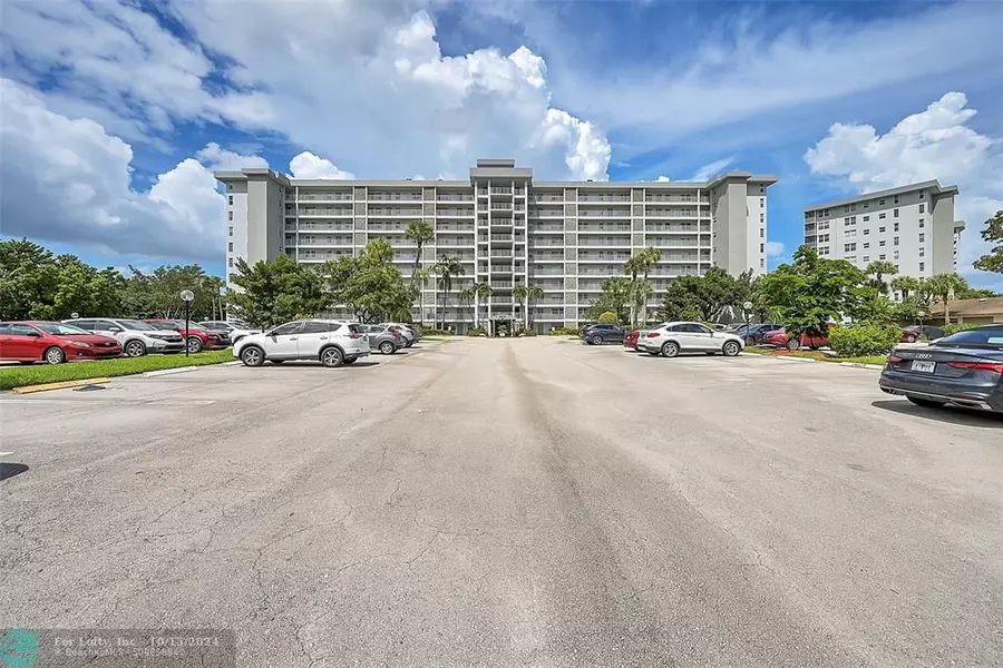 4015 W Palm Aire Dr  #506, Pompano Beach, FL 33069