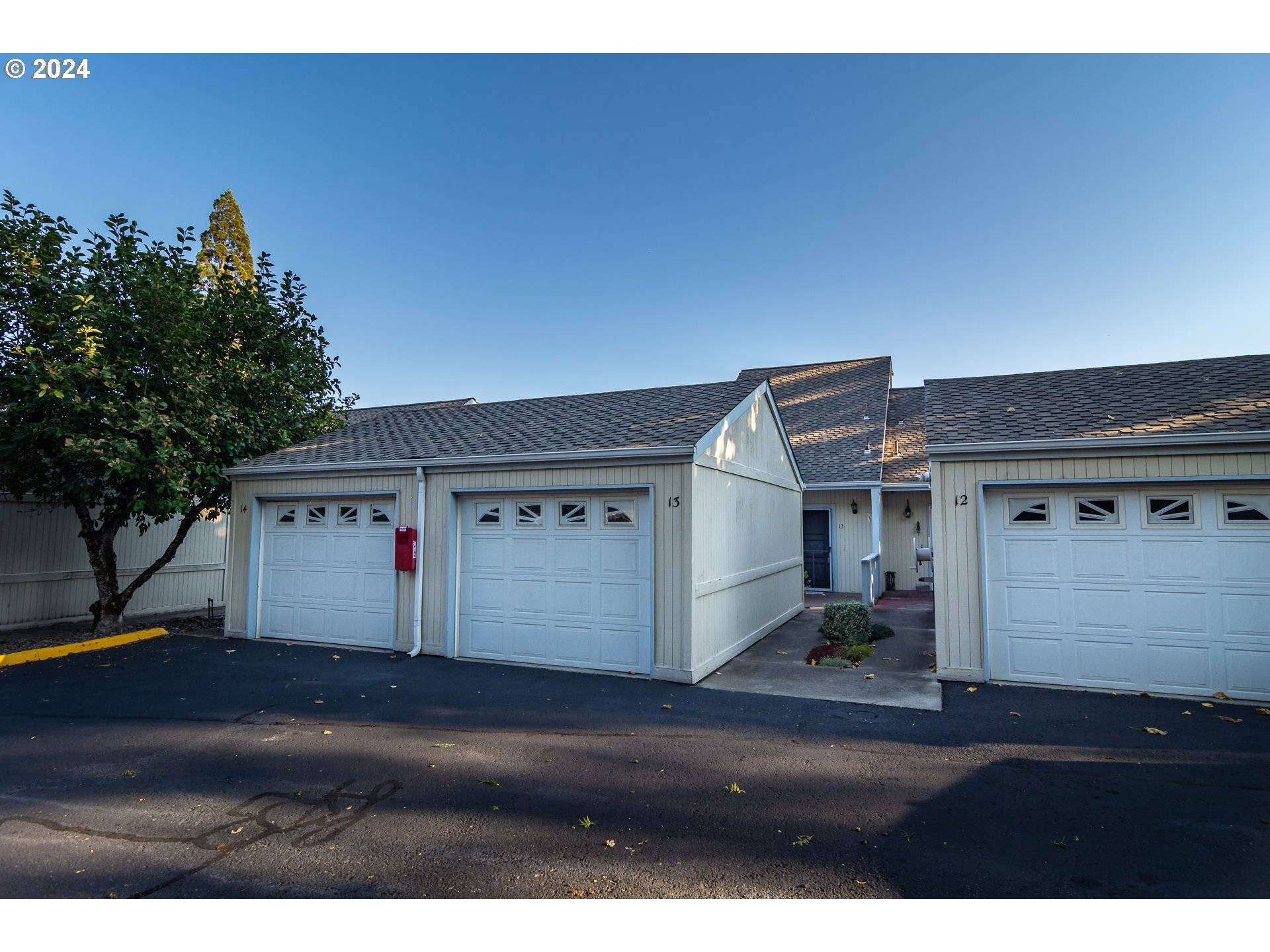 Roseburg, OR 97471,13 NW MOUNTAIN VIEW DR