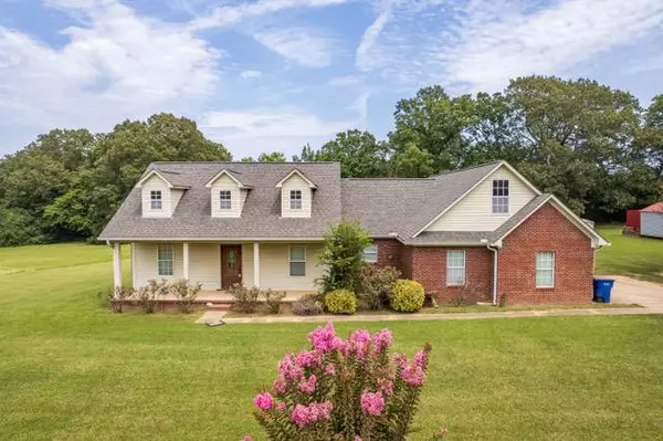 3914 Hubbard Road,  Courtland,  MS 38620