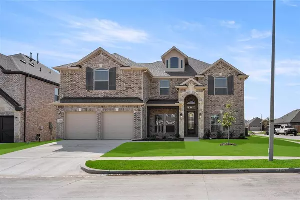 300 Tradd, Glenn Heights, TX 75154