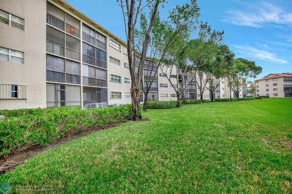 Pembroke Pines, FL 33027,550 SW 138th Ave  #310K