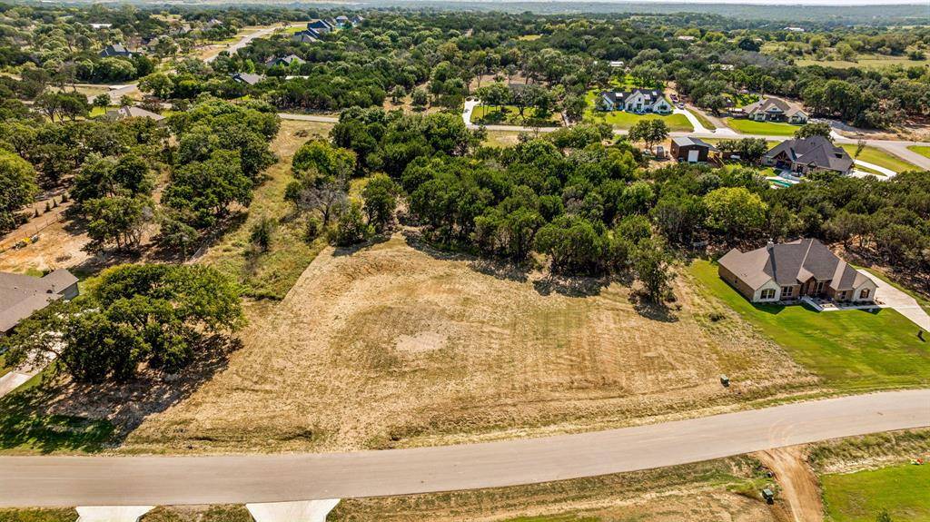 409 Creekside Court, Weatherford, TX 76087