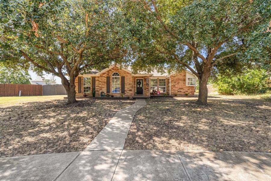 6905 Scott Court, Sachse, TX 75048