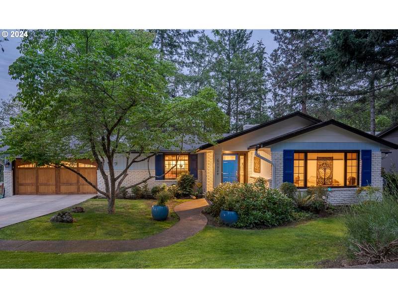 1024 PINECREST TER, Ashland, OR 97520