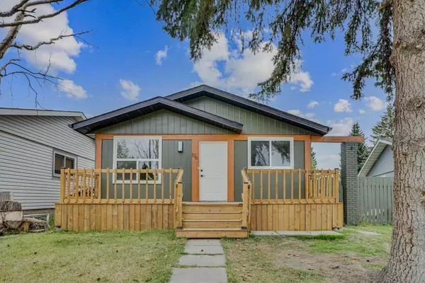 176 Dovely CRES Southeast, Calgary, AB T2B 2L1