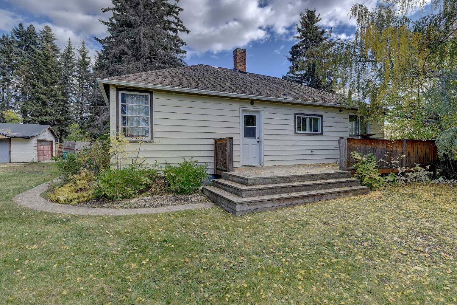 Beaverlodge, AB T0H0C0,108 11 ST