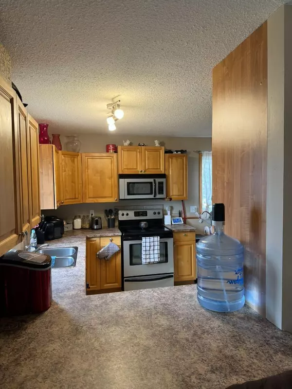 Rocky Mountain House, AB T4t1E3,5117 52 Street