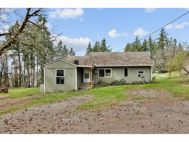 14857 S BURKSTROM RD, Oregon City, OR 97045