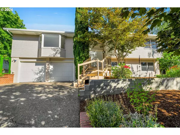 3270 VALLEY CREST WAY, Forest Grove, OR 97116