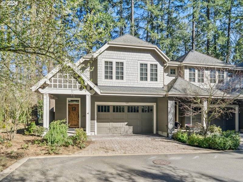 4407 OAKRIDGE RD, Lake Oswego, OR 97035