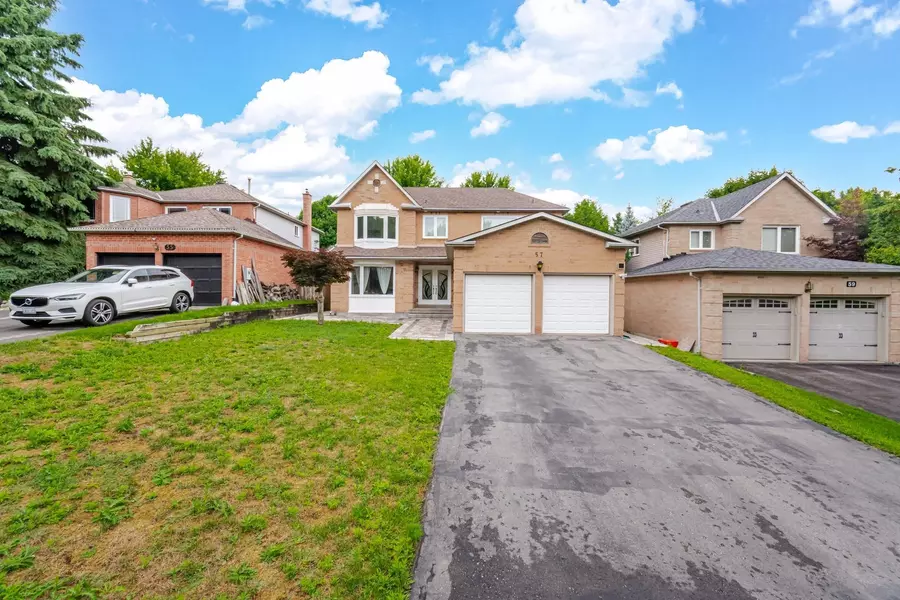 57 Haskell CRES, Aurora, ON L4G 5T4