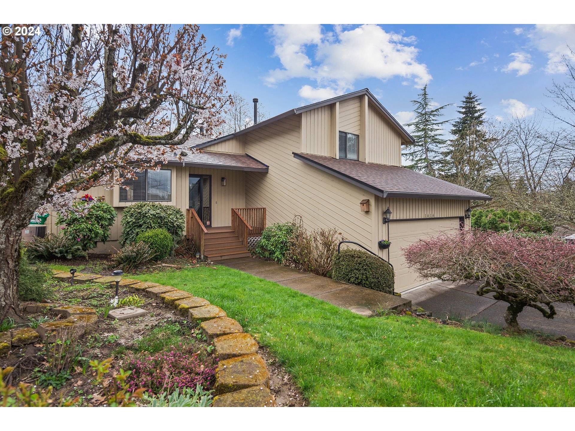Gresham, OR 97080,1414 SW 14TH ST