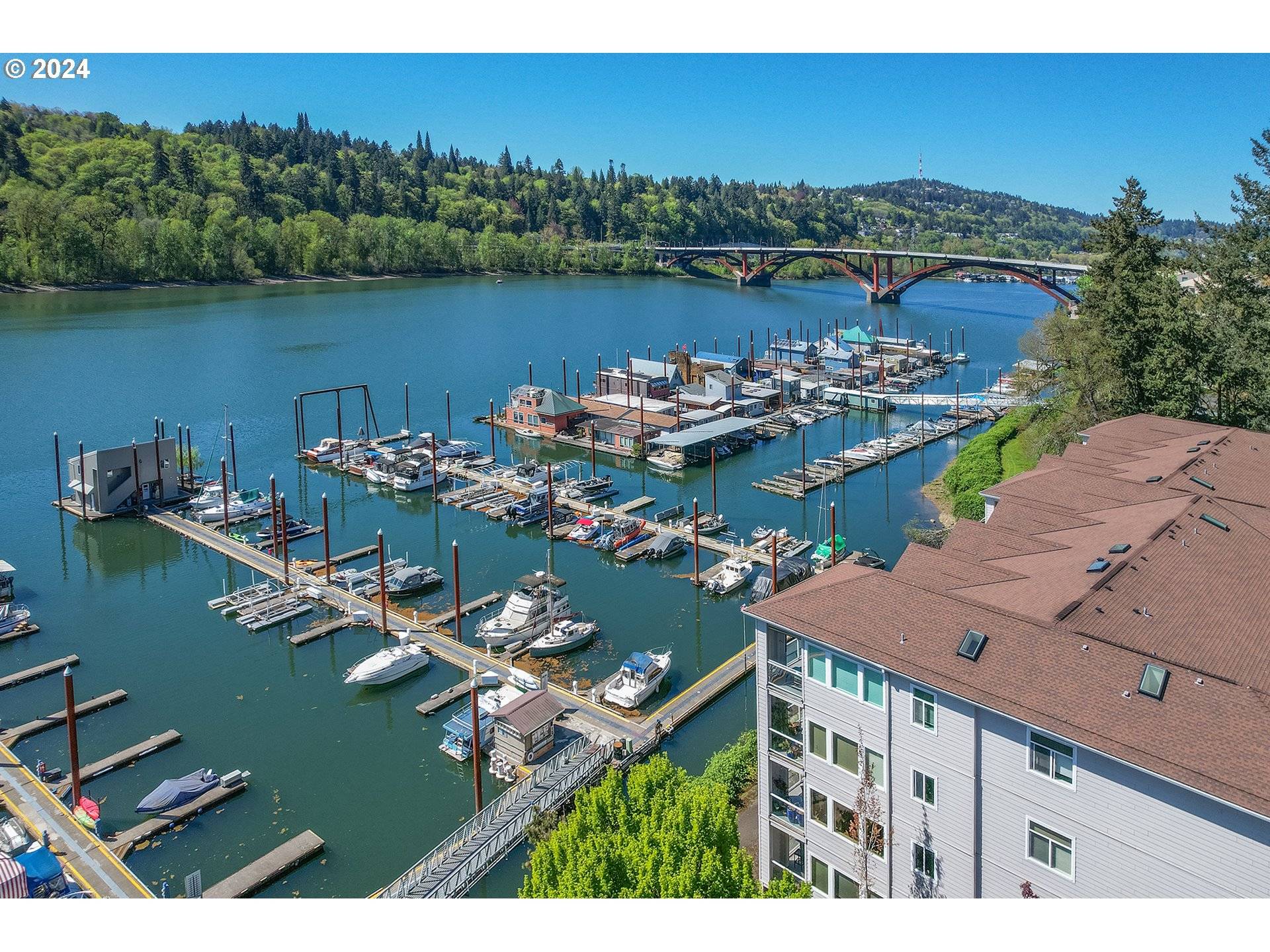 Portland, OR 97202,525 SE MARION ST #14