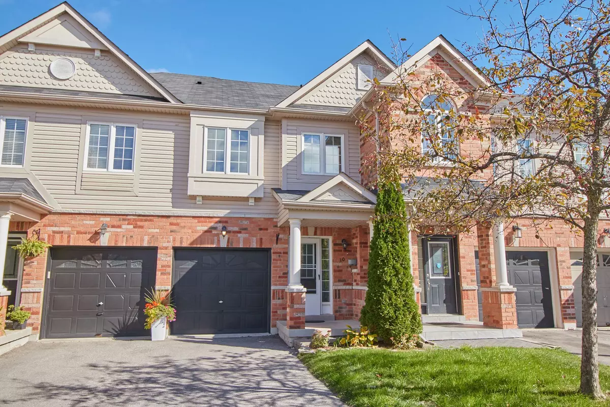 Clarington, ON L1C 0L4,30 Lander CRES