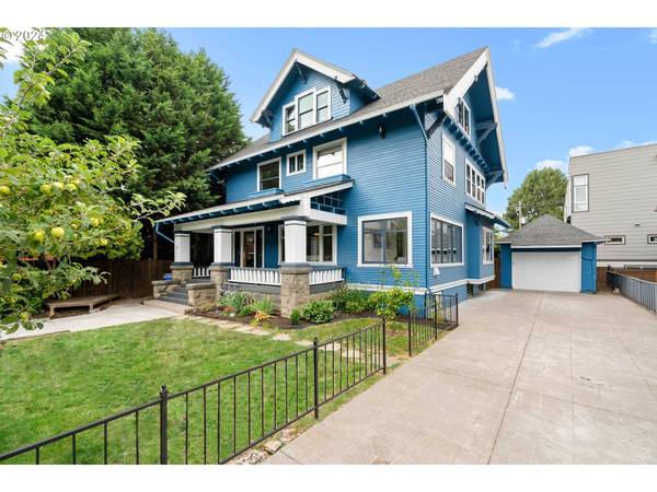 2157 NE HALSEY ST, Portland, OR 97232