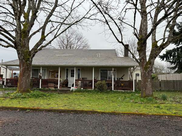 1176 N 4TH AVE, Stayton, OR 97383