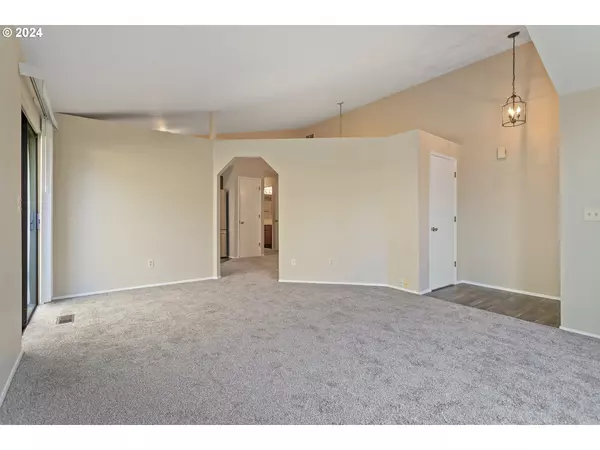 Portland, OR 97224,14248 SW FANNO CREEK CT