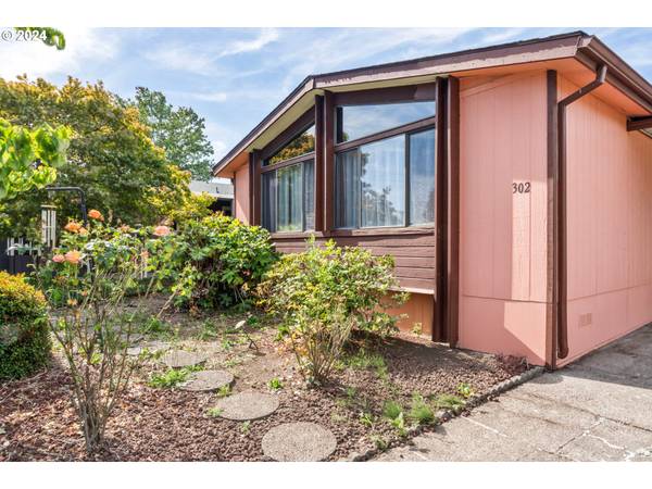 Eugene, OR 97402,1199 N TERRY ST #302