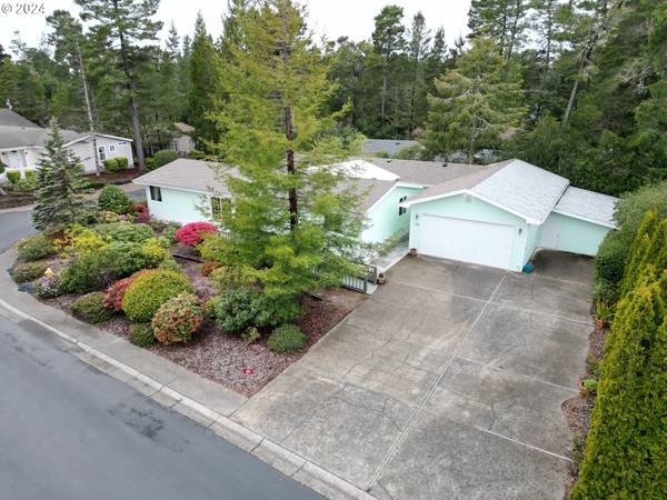 126 EVERGREEN LN,  Florence,  OR 97439