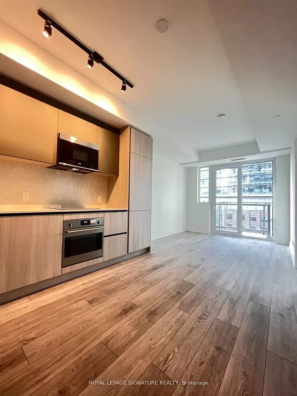 108 Peter ST #601, Toronto C01, ON M5V 2G7