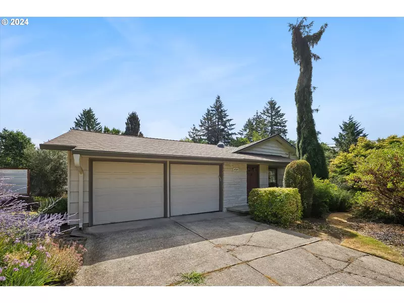 4720 SW 53RD AVE, Portland, OR 97221