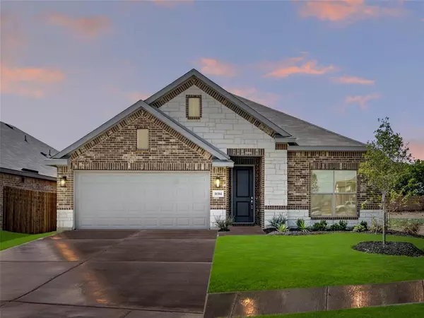 10304 Dittany Lane, Fort Worth, TX 76036