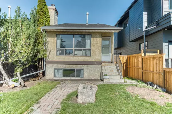 8518 47 AVE NW, Calgary, AB T3B 1Z9