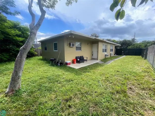 636 NW 14th Ter, Fort Lauderdale, FL 33311