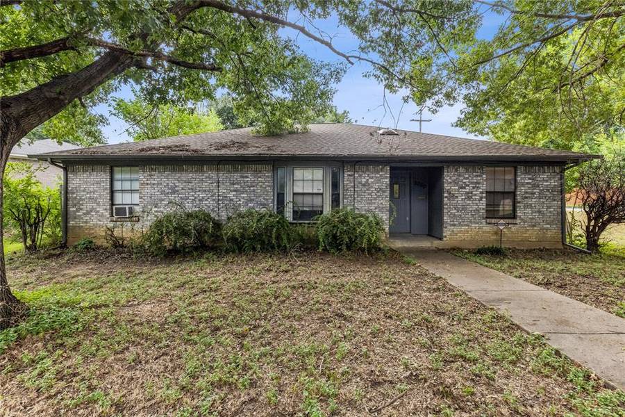 2200 Ridgeview Street, Fort Worth, TX 76119