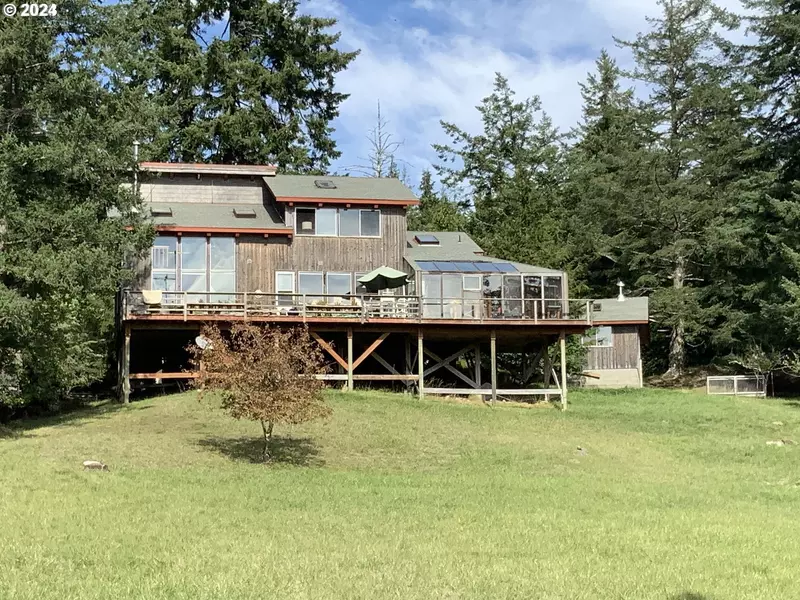 95250 GROUSE RUN RD, Gold Beach, OR 97444