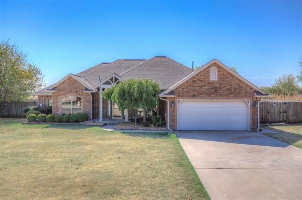 312 NW Cypress Street, Piedmont, OK 73078