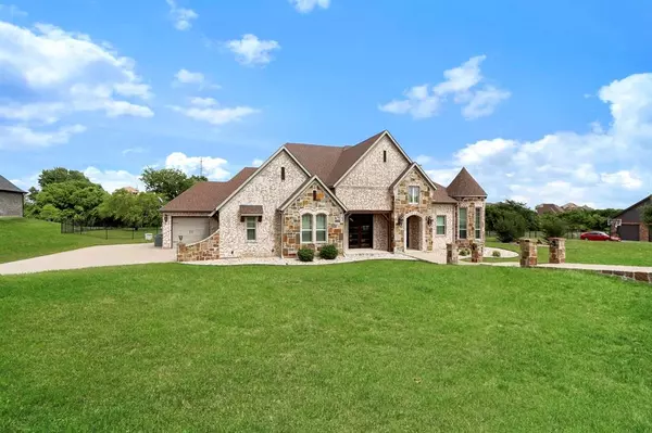 7809 Bella Flora Drive, Fort Worth, TX 76126