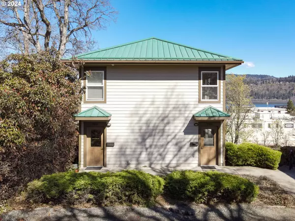 706 COLUMBIA ST, Hood River, OR 97031