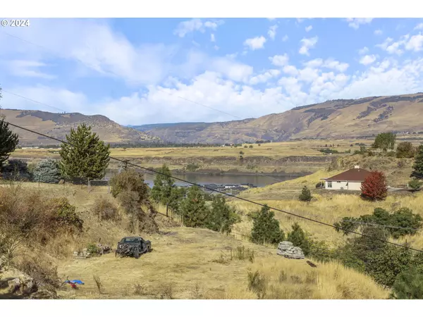 The Dalles, OR 97058,3151 Old Dufur RD