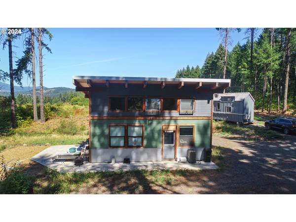 White Salmon, WA 98672,7 RATTLESNAKE RD