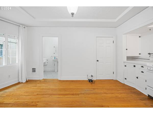 Portland, OR 97214,2829 SE BELMONT ST #101