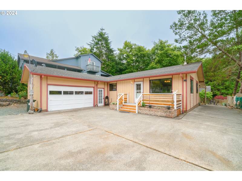 1602 S 2ND AVE, Rockaway Beach, OR 97136