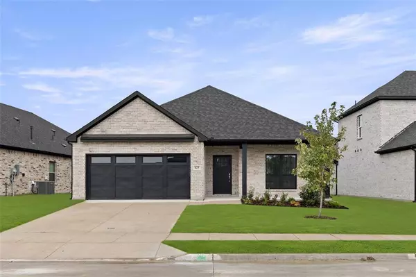 425 Chase Creek, Lavon, TX 75166