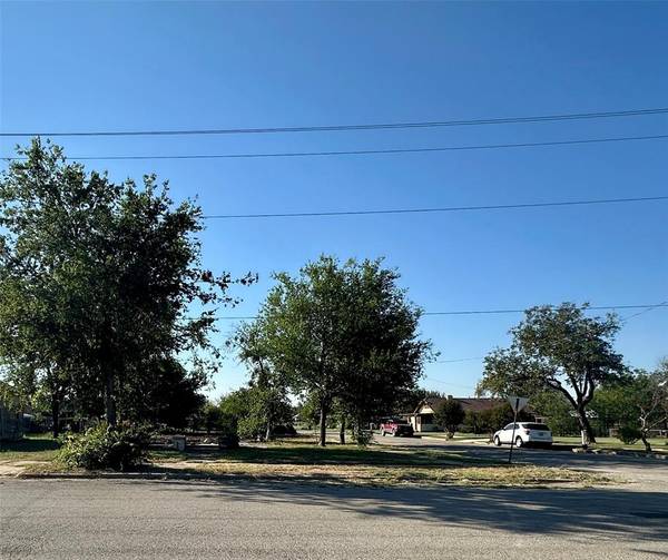 Coleman, TX 76834,315 W Cedar Street